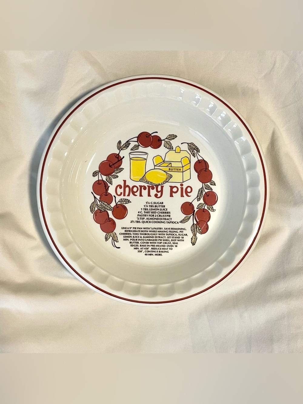 *VINTAGE* Ceramic Pie Plate/Baking Dish - 11" Hankook China - Cherry Pie Recipe